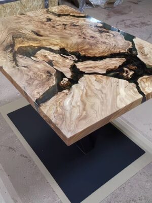6-seater-dining-table-epoxy-resin-and-wood-42-5-India-very_compressed-scale-1_00x.jpeg