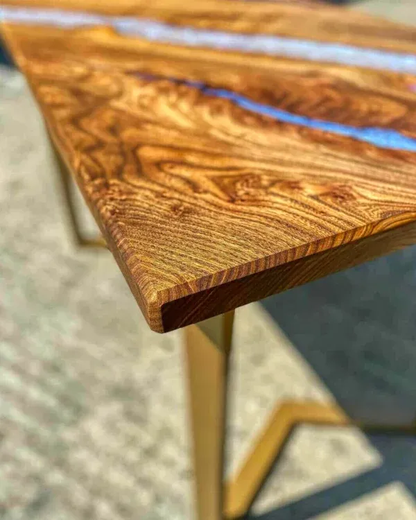 Modern 4 Seater Dining Table - Epoxy Resin