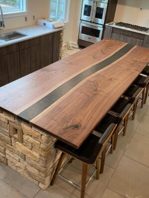 Kitchen Island Table – Epoxy Resin and Wood