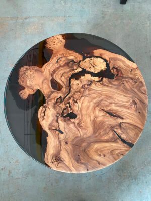 solid-wood-coffee-table-epoxy-resin04.jpg