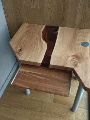 wooden-desktop-table-epoxy-resin05.jpg