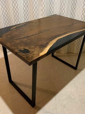 solid-wood-computer-table-epoxy-resin02.jpg