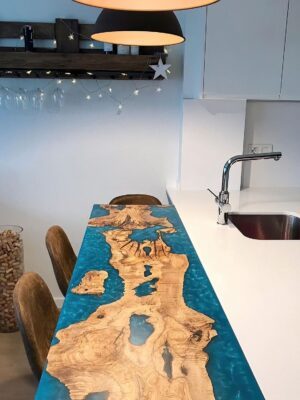 wooden-breakfast-table-epoxy-resin03.jpg
